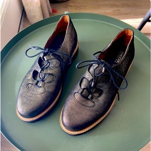 L'Amour des Pieds Ximena black metallic size 7